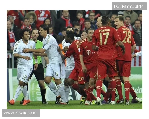 英超激战巴黎圣日耳曼与拜仁握手言和红牌争议引发全场热议