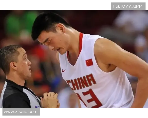 姚明汉密尔顿的篮球传奇与跨界合作之路探秘