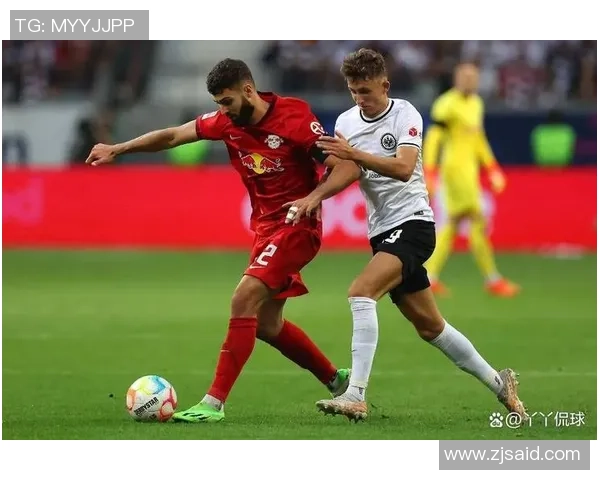 德甲焦点战巴黎圣日耳曼与莱比锡战成平局红牌事件引发全场热议